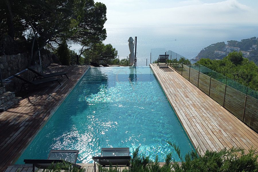 Tamariu villas with sea views
